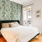 Dream In Paris